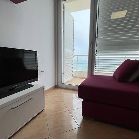 Seaview Apartment For Rent Durres Bagian luar foto